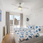 Beautiful Apartment By The Sea